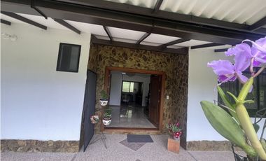 VENTA CASA CAMPESTRE EN LA VIA ARMENIA - PEREIRA