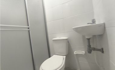 ARRIENDO APARTAMENTO PISO 2 SECTOR HACIENDA PIEDRA PINTADA