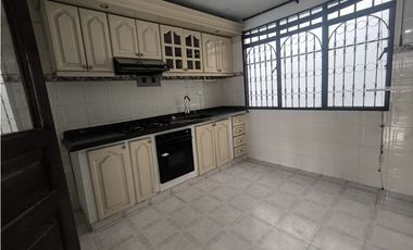 ARRIENDO APARTAMENTO PISO 2 SECTOR HACIENDA PIEDRA PINTADA