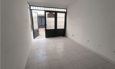 ARRIENDO APARTAMENTO PISO 2 SECTOR HACIENDA PIEDRA PINTADA
