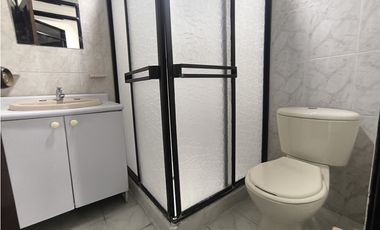 ARRIENDO APARTAMENTO PISO 2 SECTOR HACIENDA PIEDRA PINTADA