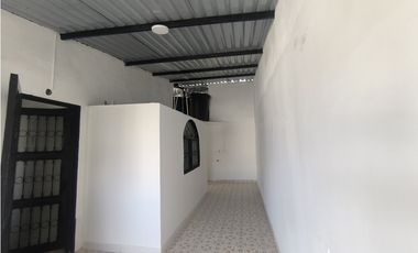 ARRIENDO APARTAMENTO PISO 2 SECTOR HACIENDA PIEDRA PINTADA
