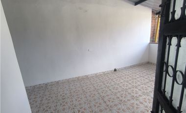 ARRIENDO APARTAMENTO PISO 2 SECTOR HACIENDA PIEDRA PINTADA