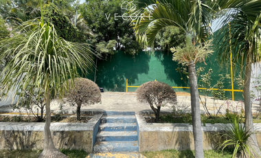 CASA EN VENTA EN JARDINES DEL BOSQUE, GUADALAJARA