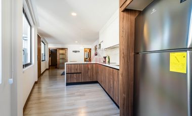 CÓMODA Y ATRACTIVA SUITE EN RENTA EN SECTOR AV. SOLANO, CUENCA