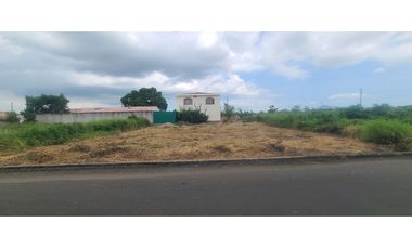 En venta terreno urbanización Horizonte azul frente a la Fae Manta