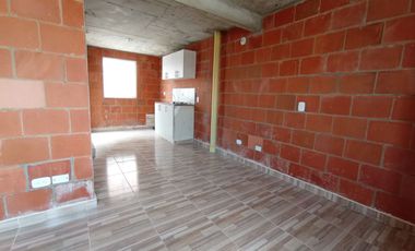 Se Alquila Local Comercial - Esquinero En Manzanares