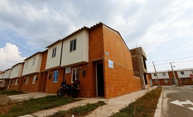 Se Alquila Local Comercial - Esquinero En Manzanares