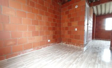 Se Alquila Local Comercial - Esquinero En Manzanares