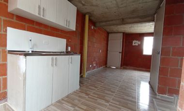 Se Alquila Local Comercial - Esquinero En Manzanares