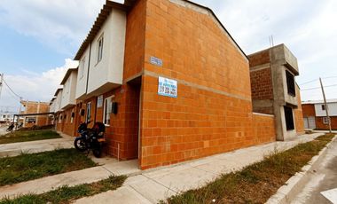 Se Alquila Local Comercial - Esquinero En Manzanares
