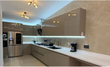 ALTOS DE PANAMA / 275M / JACUZZI / AMOBLADO / 4 HABITACIONES