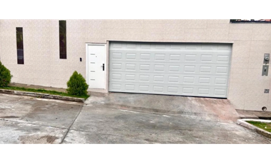 ALTOS DE PANAMA / 275M / JACUZZI / AMOBLADO / 4 HABITACIONES