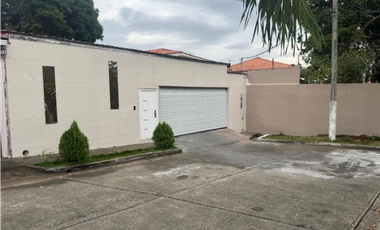 ALTOS DE PANAMA / 275M / JACUZZI / AMOBLADO / 4 HABITACIONES