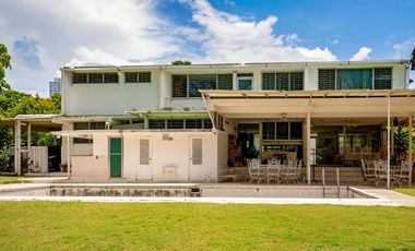 VENTA CASA TERRENO 1500mtrs ALTOS DEL GOLF