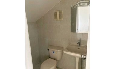 ALQUILO CASA EN CHORRERA VALLE DORADA 3R