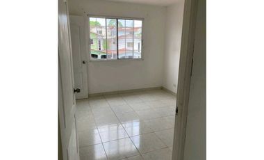 ALQUILO CASA EN CHORRERA VALLE DORADA 3R