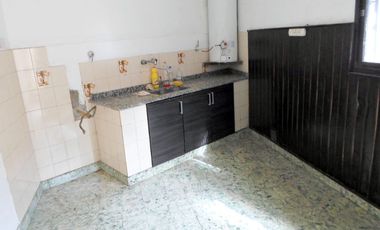 Departamento en alquiler en Burzaco Este