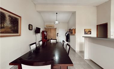 VENTA CASA 3 DORMITORIOS ZONA BARRIO MERCANTIL
