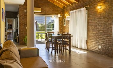 MUY LINDA CASA EN EXCELENTE ESTADO!!