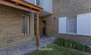 MUY LINDA CASA EN EXCELENTE ESTADO!!