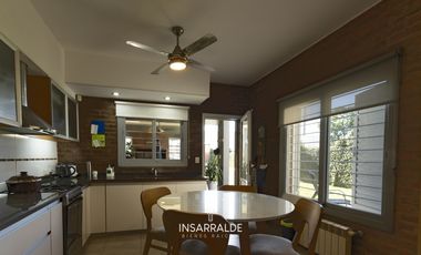 MUY LINDA CASA EN EXCELENTE ESTADO!!