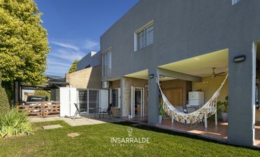 MUY LINDA CASA EN EXCELENTE ESTADO!!