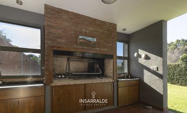 MUY LINDA CASA EN EXCELENTE ESTADO!!