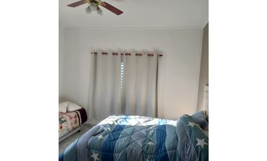 Casa 1 dormitorio con piscina y parque!