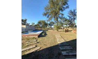Casa 1 dormitorio con piscina y parque!