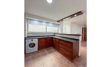 SEMIPISO 4 AMBIENTES.