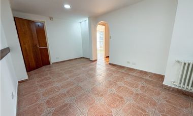 SEMIPISO 4 AMBIENTES.