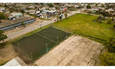 Manzana en Av. 180 entre las calles Garay y Rawson