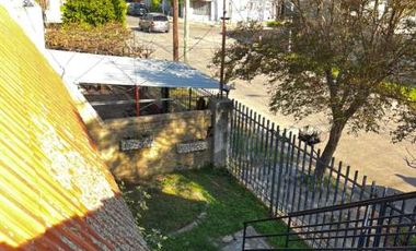 Casa para 2 Familias en venta en Remedios de Escalada Oeste