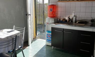 Casa para 2 Familias en venta en Remedios de Escalada Oeste