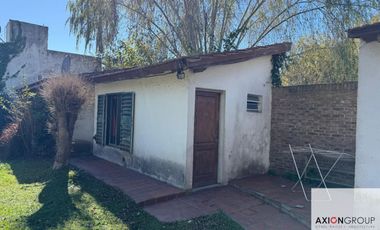 Casa en venta de 3 dormitorios c/ cochera en Ensenada