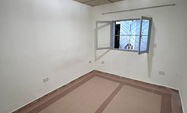 Casa en alquiler de 4 dormitorios c/ cochera en San Miguel