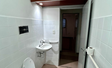 Casa en alquiler de 4 dormitorios c/ cochera en San Miguel