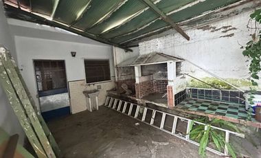 VENDE CASA MULTIFAMILIAR C COCHERA EN LOTE PROPIO