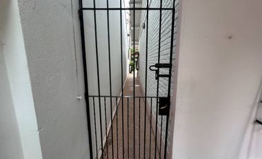 VENDE CASA MULTIFAMILIAR C COCHERA EN LOTE PROPIO