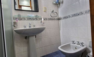 VENTA CASA APTA CREDITO 3 DORMITORIOS EN RIVADAVIA