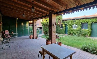 VENTA CASA APTA CREDITO 3 DORMITORIOS EN RIVADAVIA