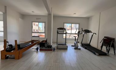 VENTA DEPTO 3 AMBIENTES CON PILETA Y COCHERA LOMAS