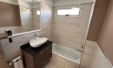 VENTA DEPTO 3 AMBIENTES CON PILETA Y COCHERA LOMAS