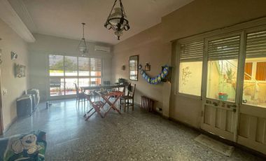 VENTA BLOCK PH  3 AMB + 2 LOCALES + GARAGE MERLO