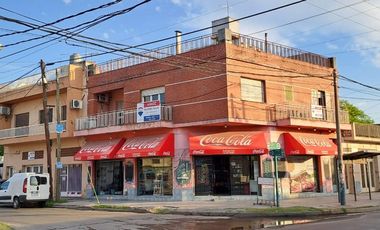 VENTA BLOCK PH  3 AMB + 2 LOCALES + GARAGE MERLO