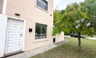 VENTA DUPLEX 3 AMB. PARQUE, QUINCHO APTO CREDITO