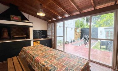 VENTA DUPLEX 3 AMB. PARQUE, QUINCHO APTO CREDITO
