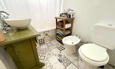 VENTA DUPLEX 3 AMB. PARQUE, QUINCHO APTO CREDITO