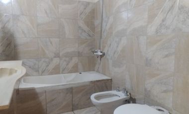 VENDE CASA 3 AMB + UN DEPTO 2 AMB. CAMPANA